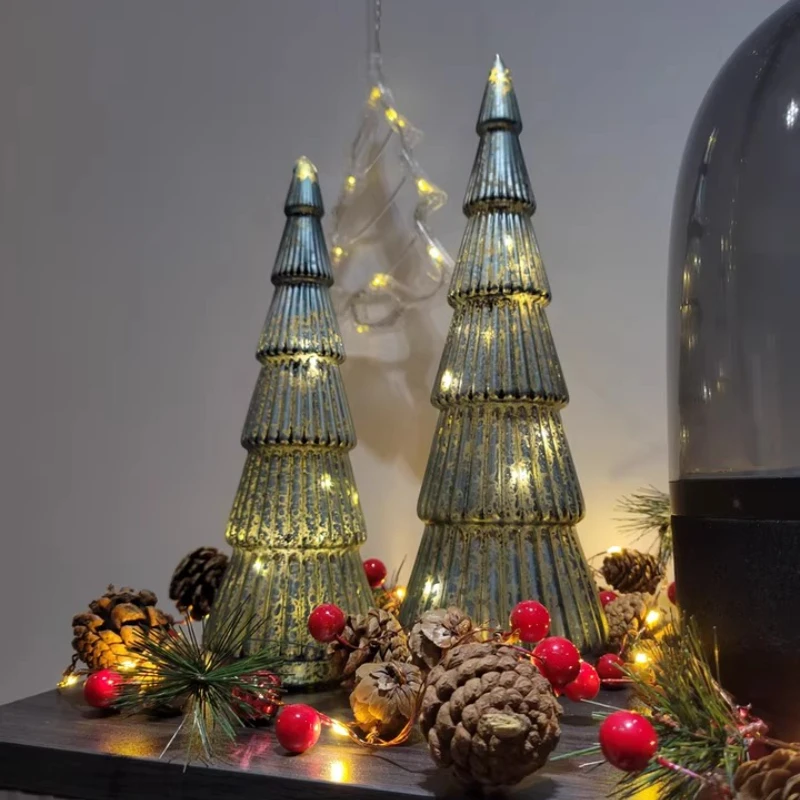 Top Glass Holiday Ornaments to Brighten Your Home and Delight Kids